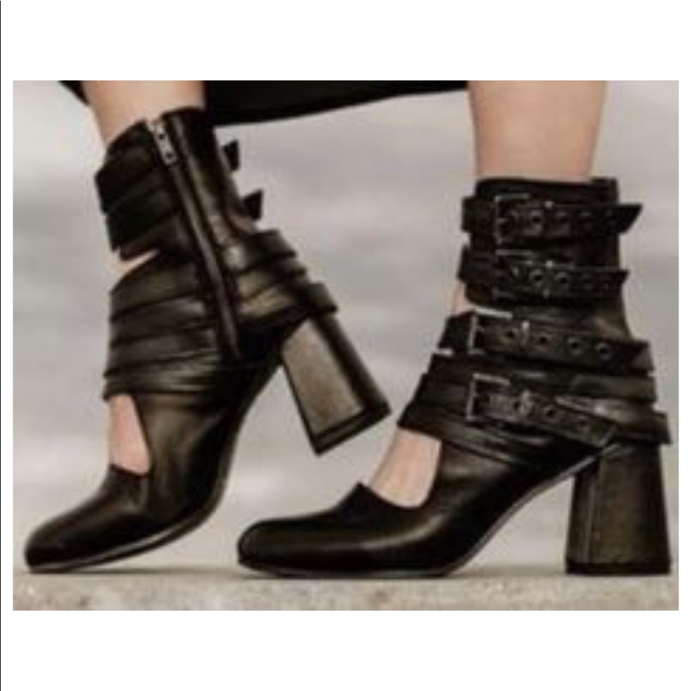 Freebird by Steven Tali booties 9 black